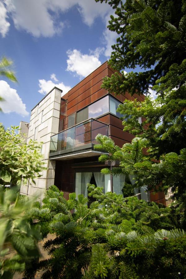 Kubiq Residence Giarmata Bagian luar foto
