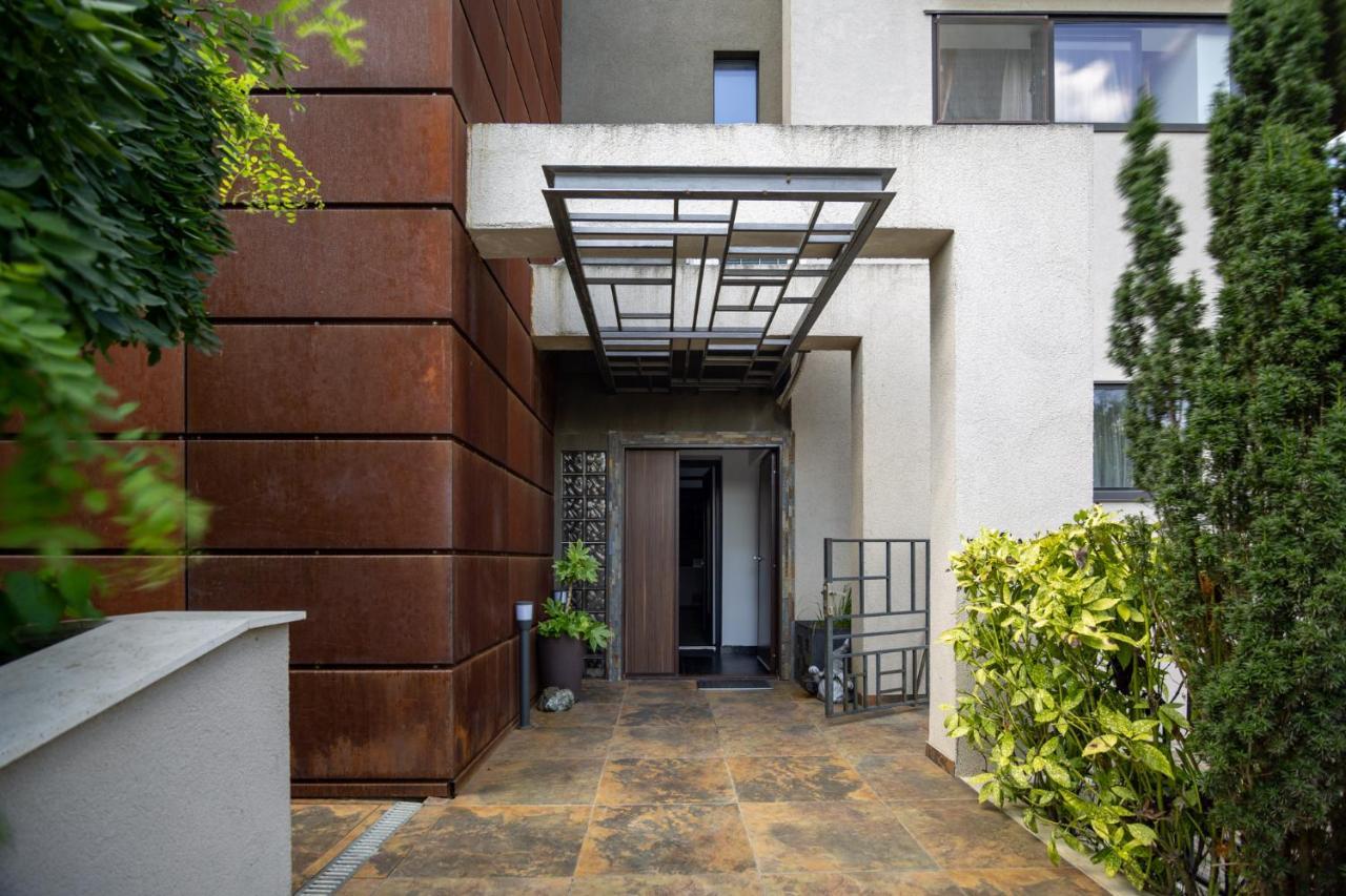 Kubiq Residence Giarmata Bagian luar foto