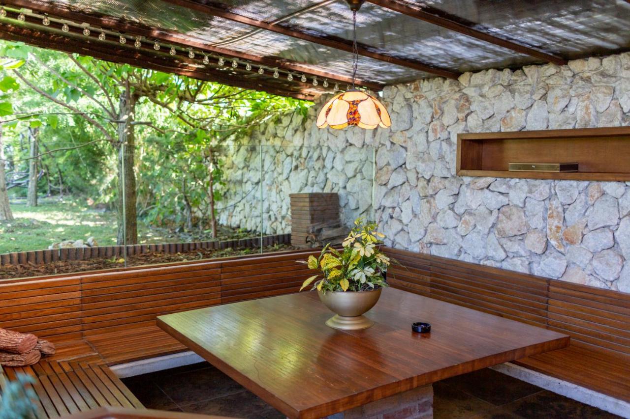 Kubiq Residence Giarmata Bagian luar foto
